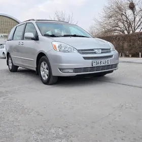 Toyota Sienna 2005