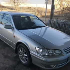 Toyota Camry 2000