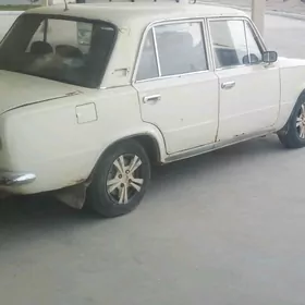 Lada 2104 1986