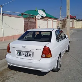 Hyundai Accent 2004