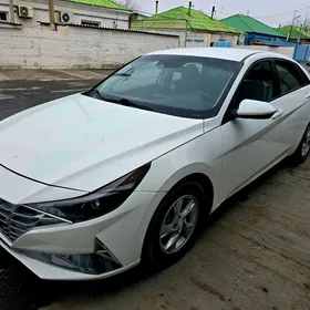 Hyundai Elantra 2021