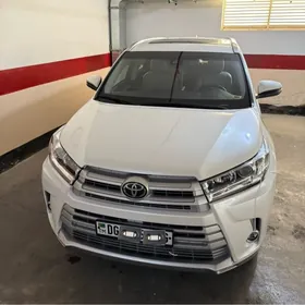 Toyota Highlander 2019