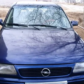 Opel Astra 1996