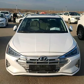 Hyundai Elantra 2020