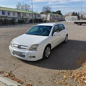 Opel Signum 2004