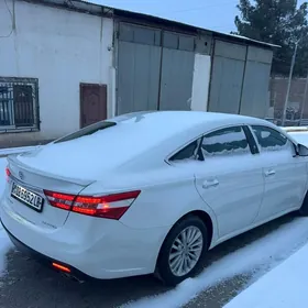 Toyota Avalon 2013