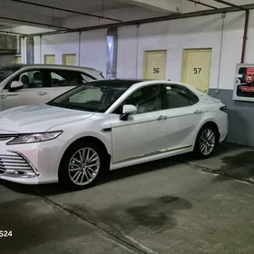 Toyota Camry 2024