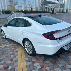 Hyundai Sonata 2022