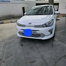 Kia Rio 2021