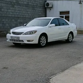 Toyota Camry 2004