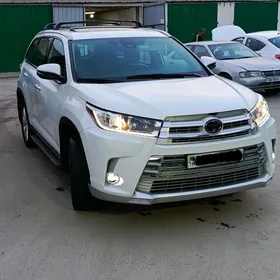 Toyota Highlander 2019