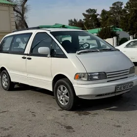 Toyota Previa 1992