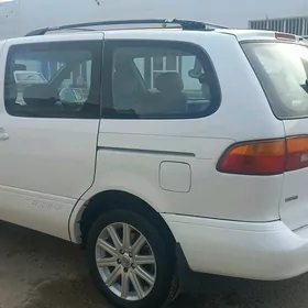 Toyota Sienna 2000