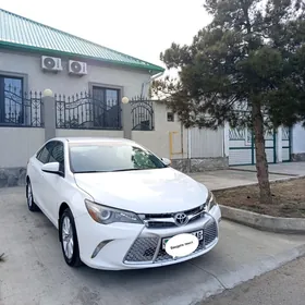 Toyota Camry 2016