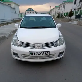 Nissan Versa 2010