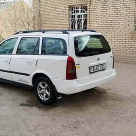 Opel Astra 2000