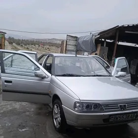 Peugeot 405 2005