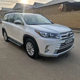 Toyota Highlander 2018