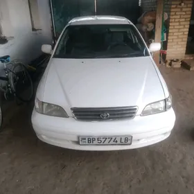 Toyota Corona 1998