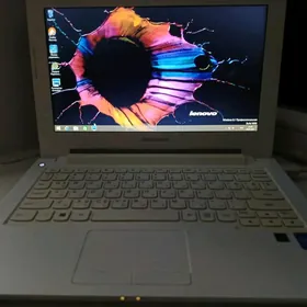 komyuter "Lenovo"