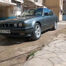 BMW 525 1988