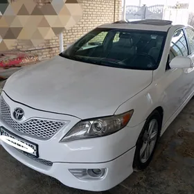 Toyota Camry 2011