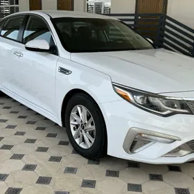 Kia Optima 2019