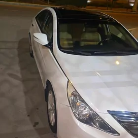 Hyundai Sonata 2011