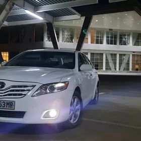 Toyota Camry 2010