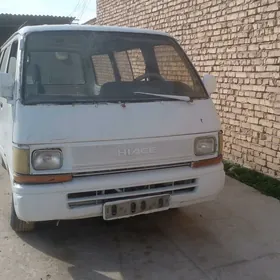 Toyota Hiace 1990