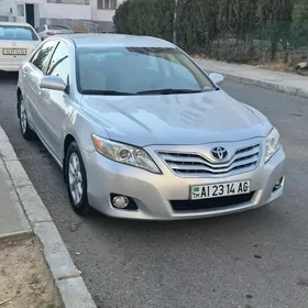 Toyota Camry 2011