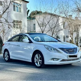 Hyundai Sonata 2011