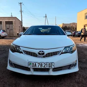 Toyota Camry 2012