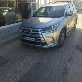 Toyota Highlander 2018