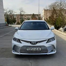 Toyota Camry 2020