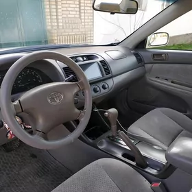 Toyota Camry 2003