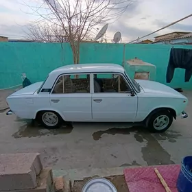 Lada 2104 1980