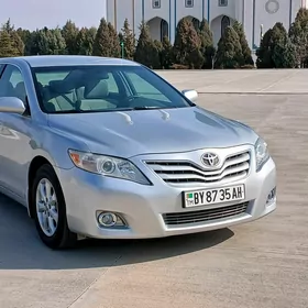 Toyota Camry 2010