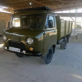 UAZ 2206 1985