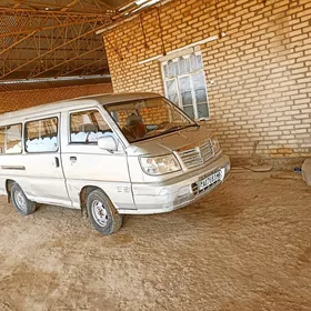 Toyota Hiace 2007