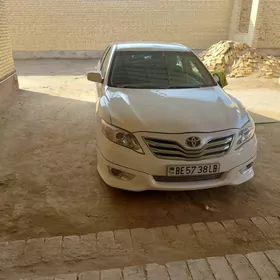 Toyota Camry 2010