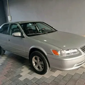 Toyota Camry 2001