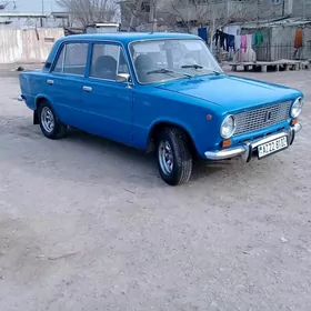 Lada 2104 1980