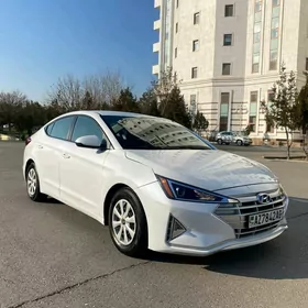 Hyundai Elantra 2019