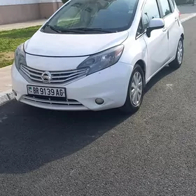 Nissan Versa Note 2013