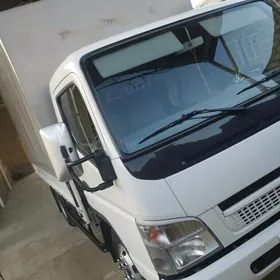 Mitsubishi Canter 2015