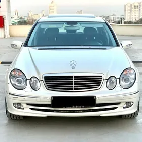 Mercedes-Benz E320 2003