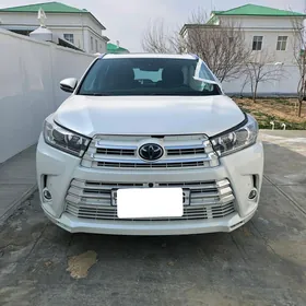 Toyota Highlander 2019