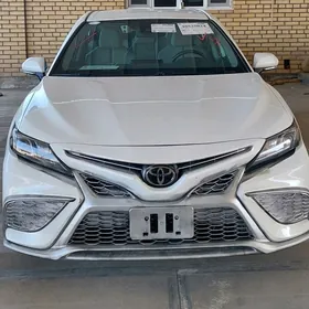 Toyota Camry 2022