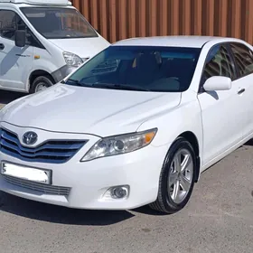 Toyota Camry 2011